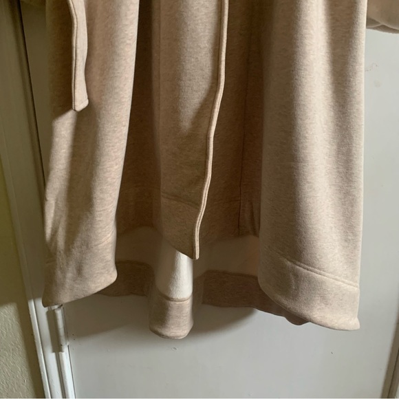 NWT UGG Women’s Duffel Robe, cream size M - Picture 6 of 10